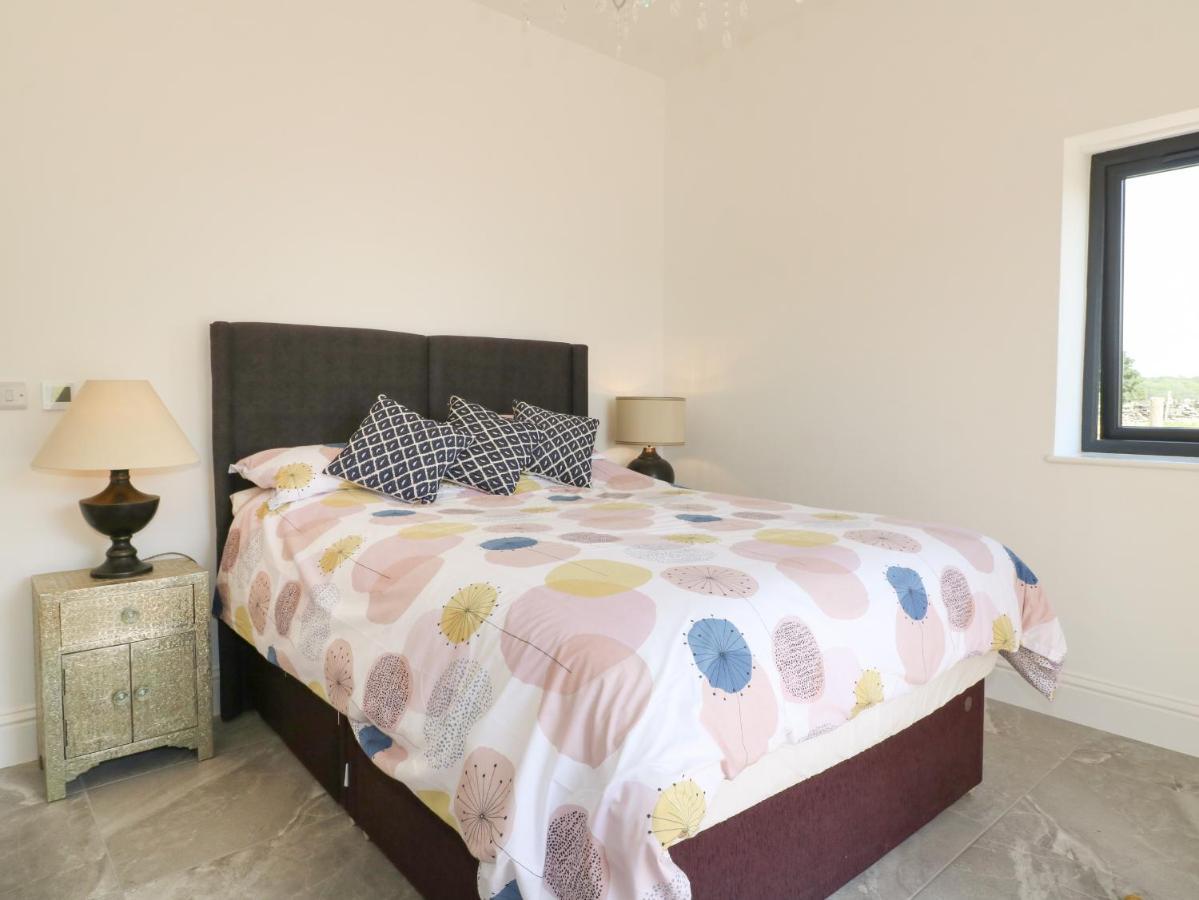 The Cottage Chesterfield Extérieur photo