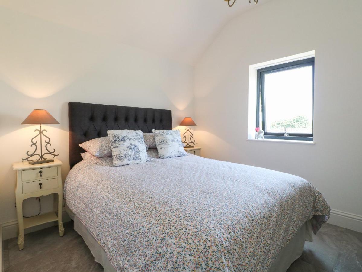The Cottage Chesterfield Extérieur photo